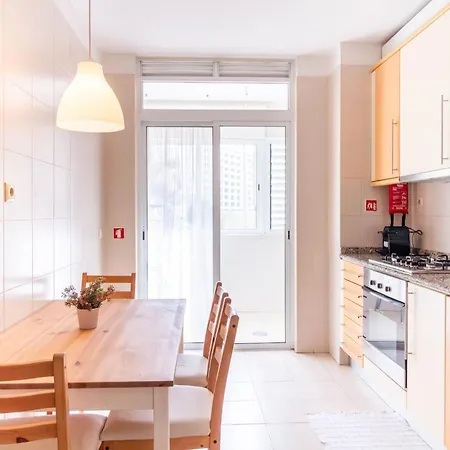 Comfortable & Quiet 3br Near Metro By Lovelystay
