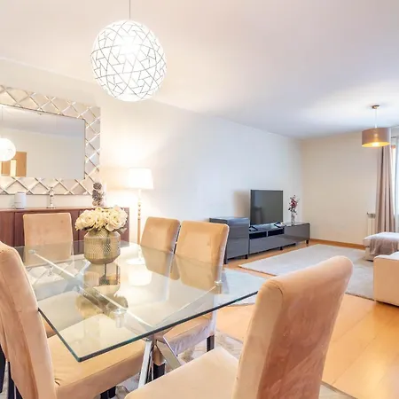 Comfortable & Quiet 3br Near Metro By Lovelystay Appartamento *