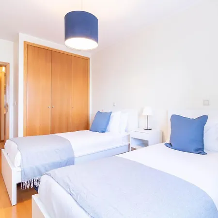 Comfortable & Quiet 3br Near Metro By Lovelystay Porto